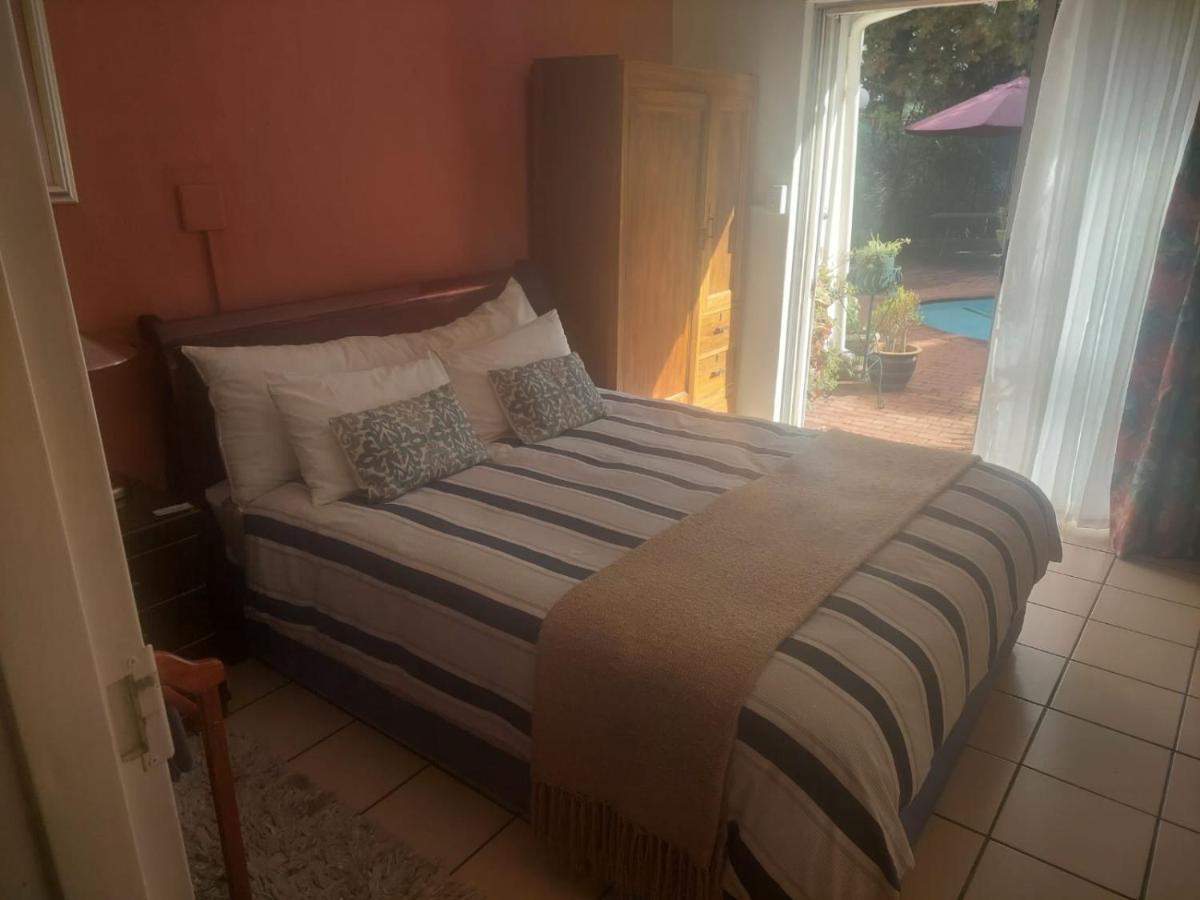 Sleep Eezy Cottages Benoni Dış mekan fotoğraf